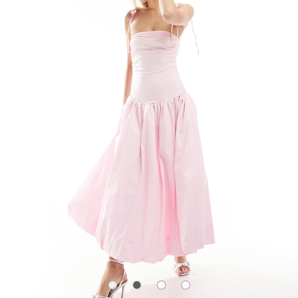 NWT - Amy Lynn Alexa shoulder tie puffball midi dress in powder pink